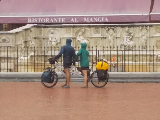 tandem fonte gaia siena