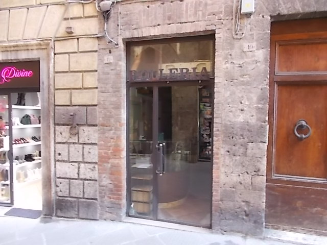 polleria via montanini siena