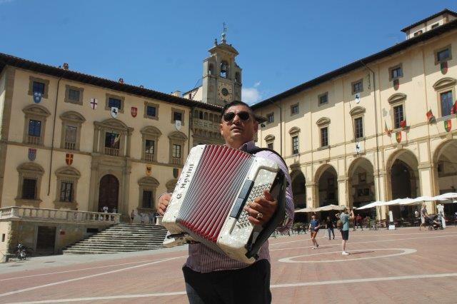remo, fisarmonica, bella ciao, arezzo