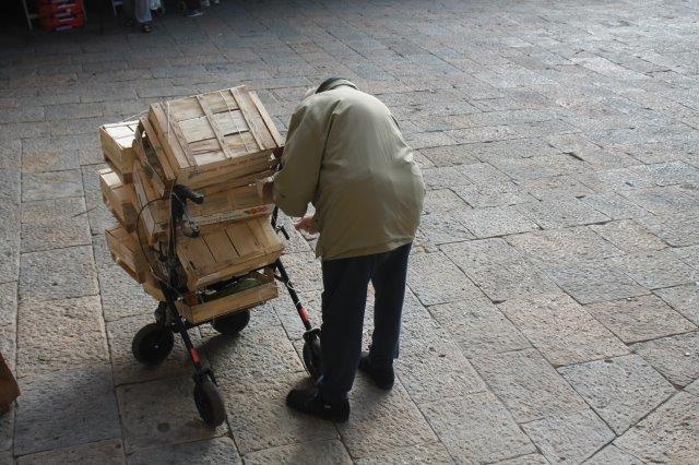 cassette della frutta per scaldarsi