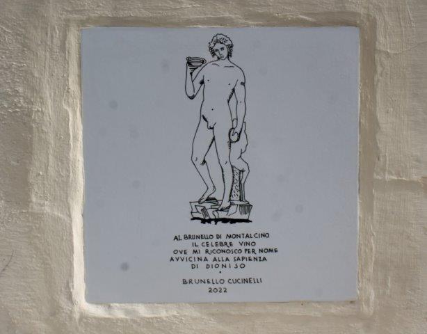 mattonella brunello cucinelli montalcino